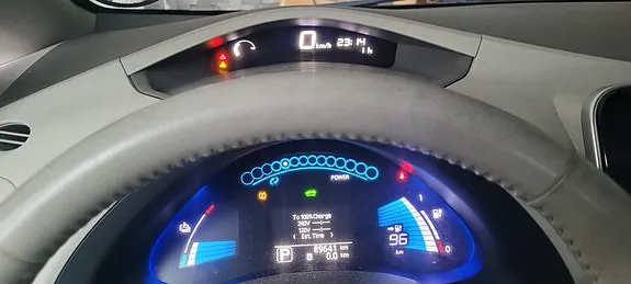 Nissan Leaf 2012 photo 4
