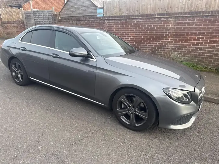 Mercedes-Benz E-Class 2018 photo 2