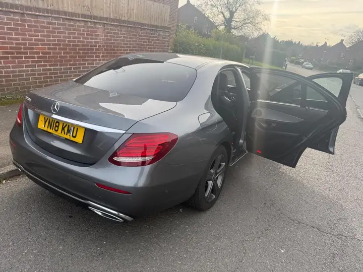 Mercedes-Benz E-Class 2018 photo 4