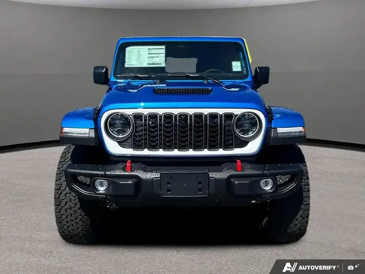 Jeep Wrangler 2026 photo 2