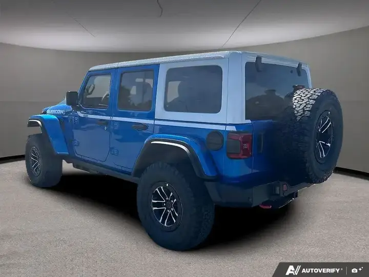 Jeep Wrangler 2026 photo 4