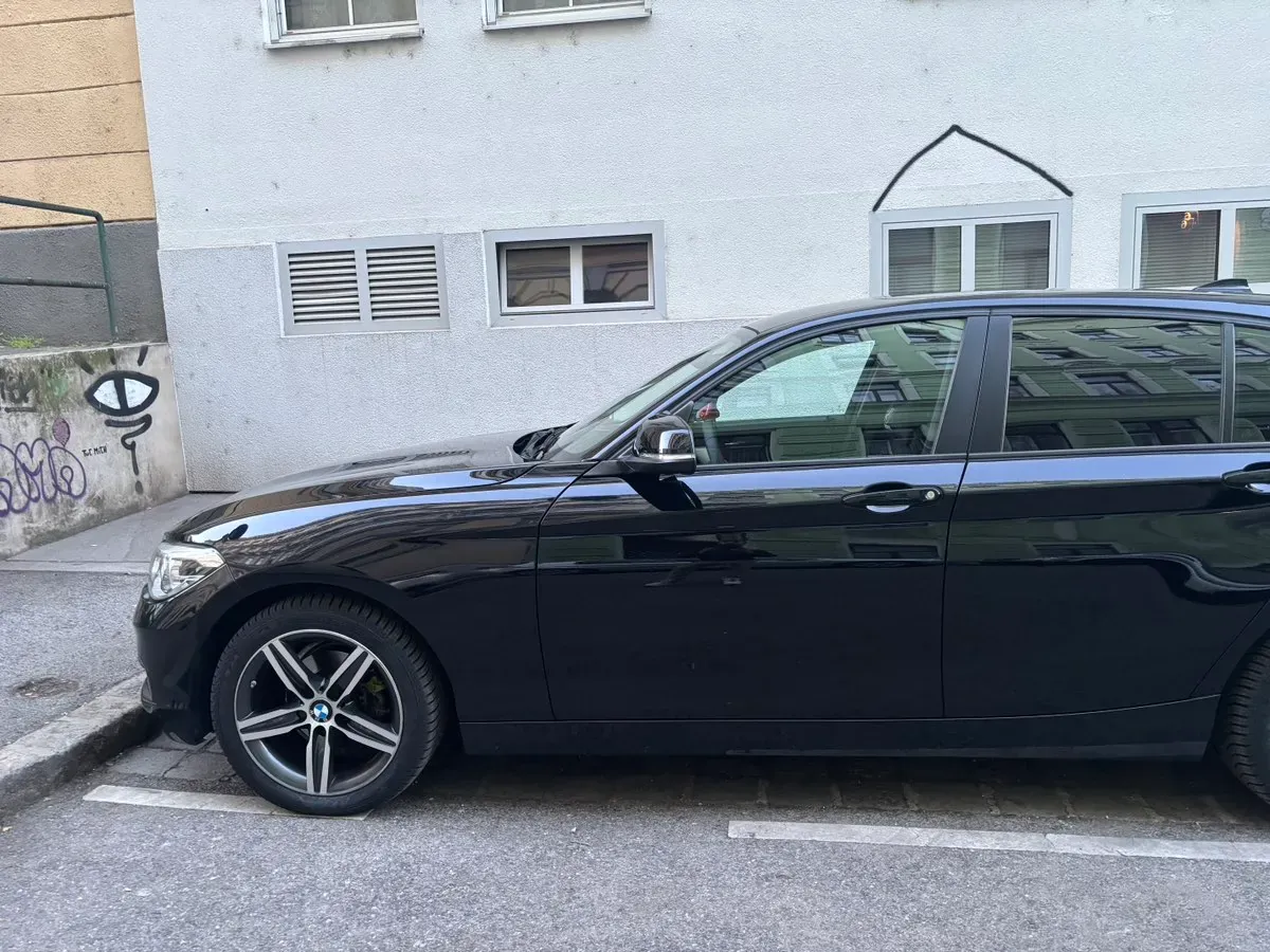 BMW 1 Series 2018 photo 3