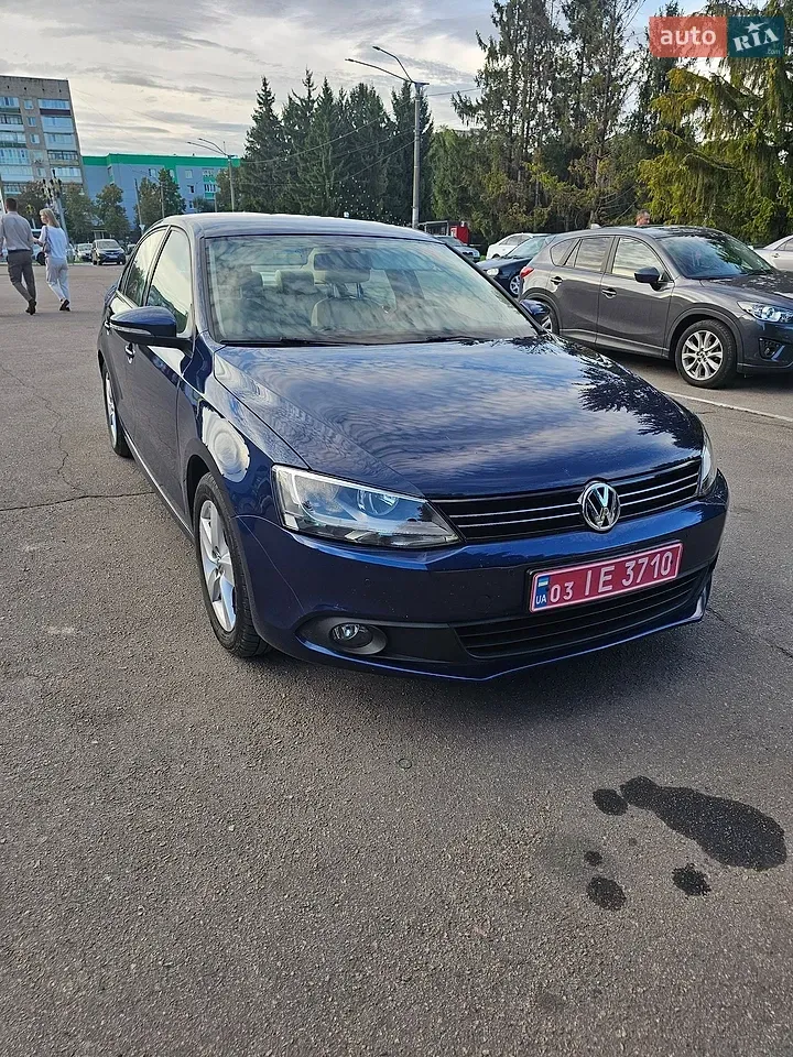 Volkswagen Jetta 2011 photo 3