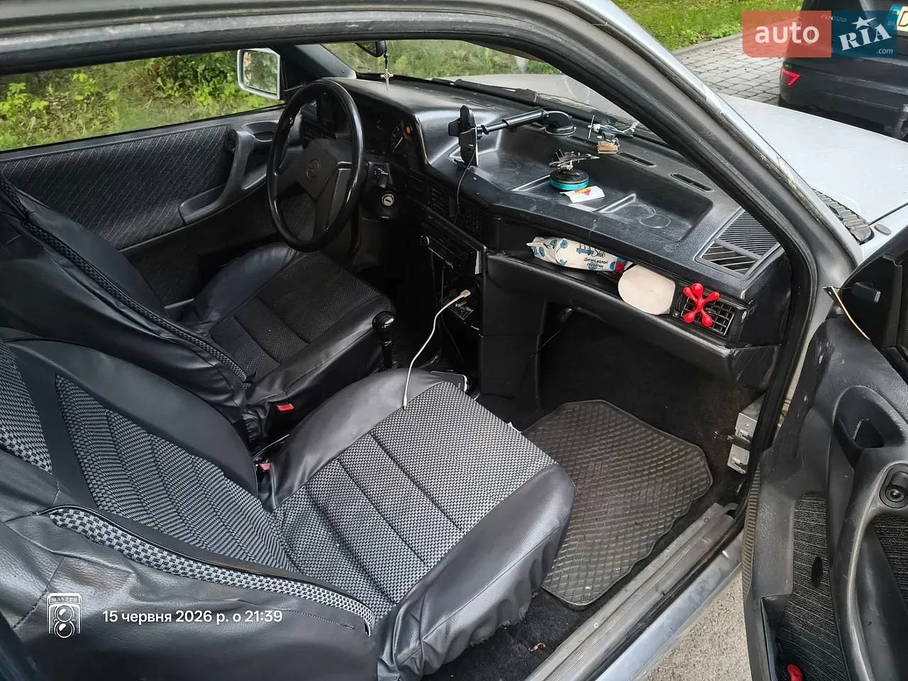 Opel Kadett 1985 photo 5