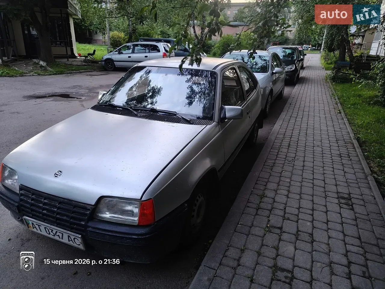 Opel Kadett 1985 photo 2