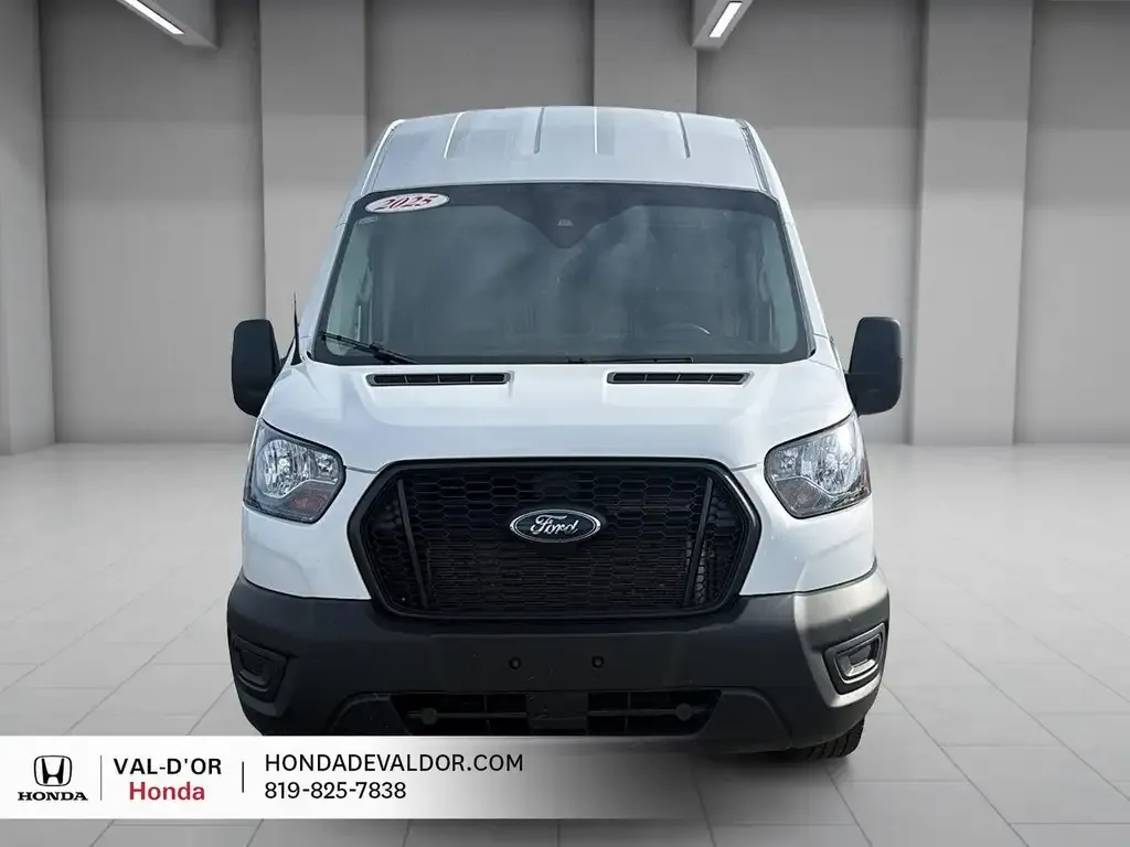 Ford Transit Cargo Van 2025 photo 2
