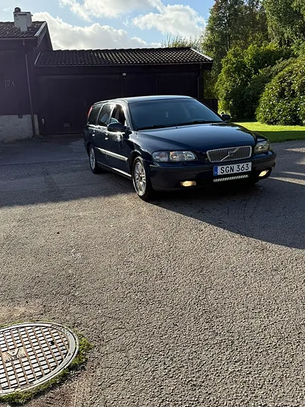 Volvo V70 2001 photo 2