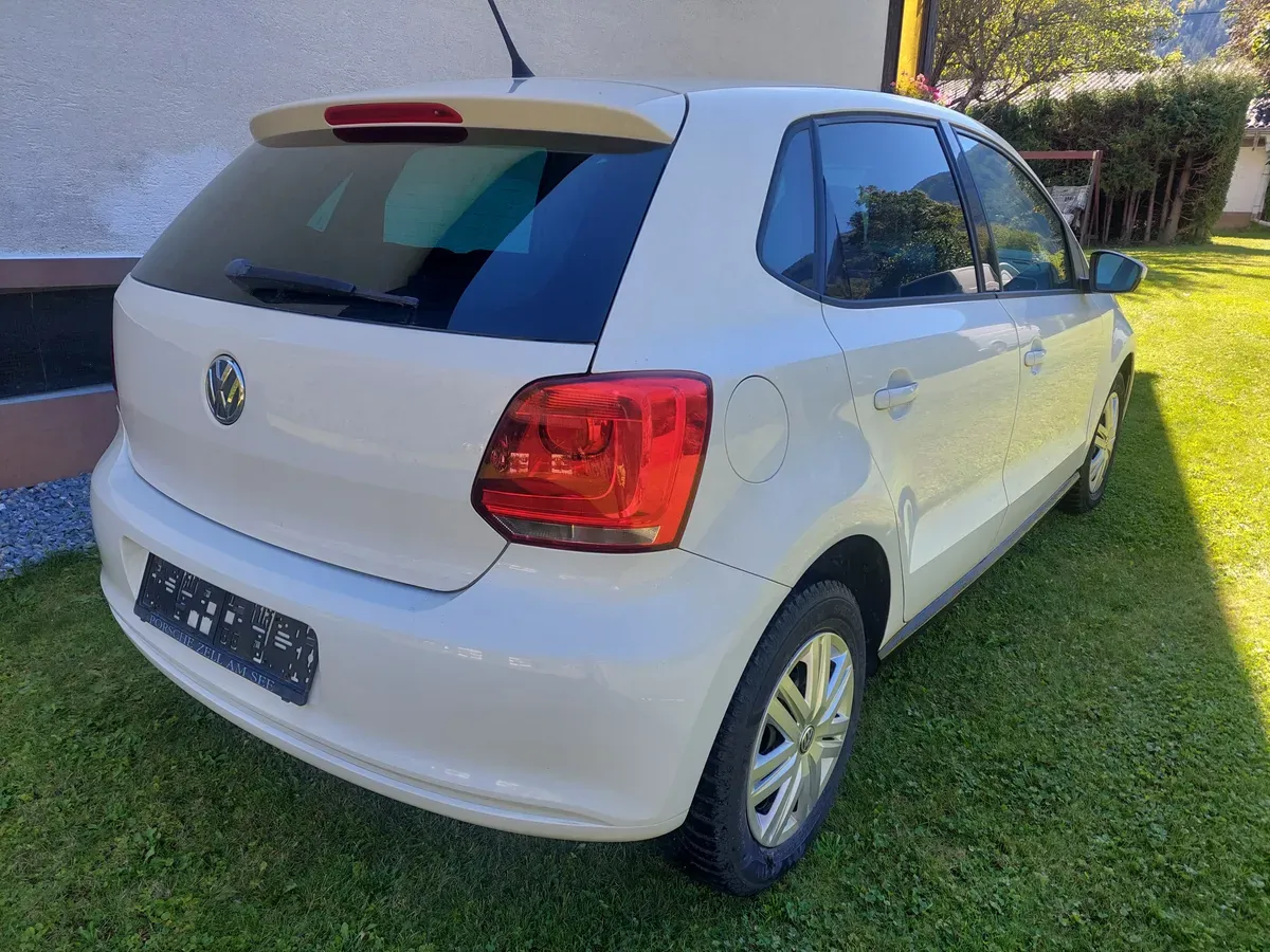 Volkswagen Polo 2010 photo 3