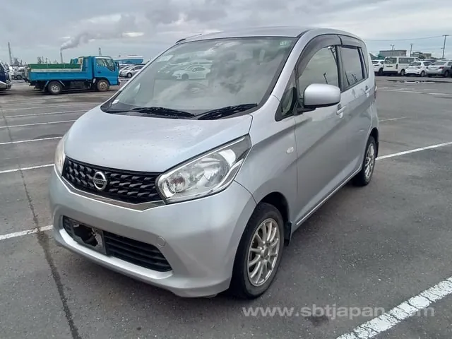 Nissan Dayz S 2013 photo 2