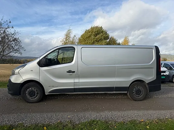Renault Trafic 2017 photo 2