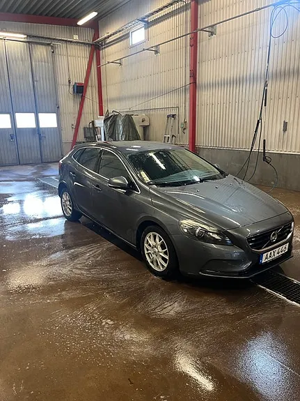 Volvo V40 2014 photo 2