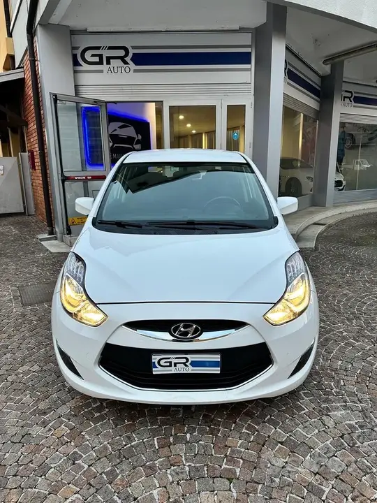Hyundai Ix20 2013 photo 2