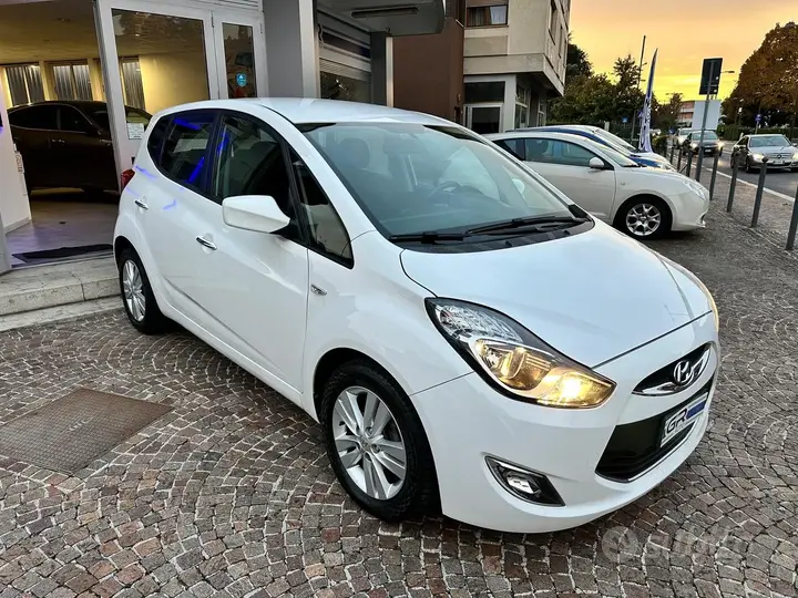 Hyundai Ix20 2013 photo 3