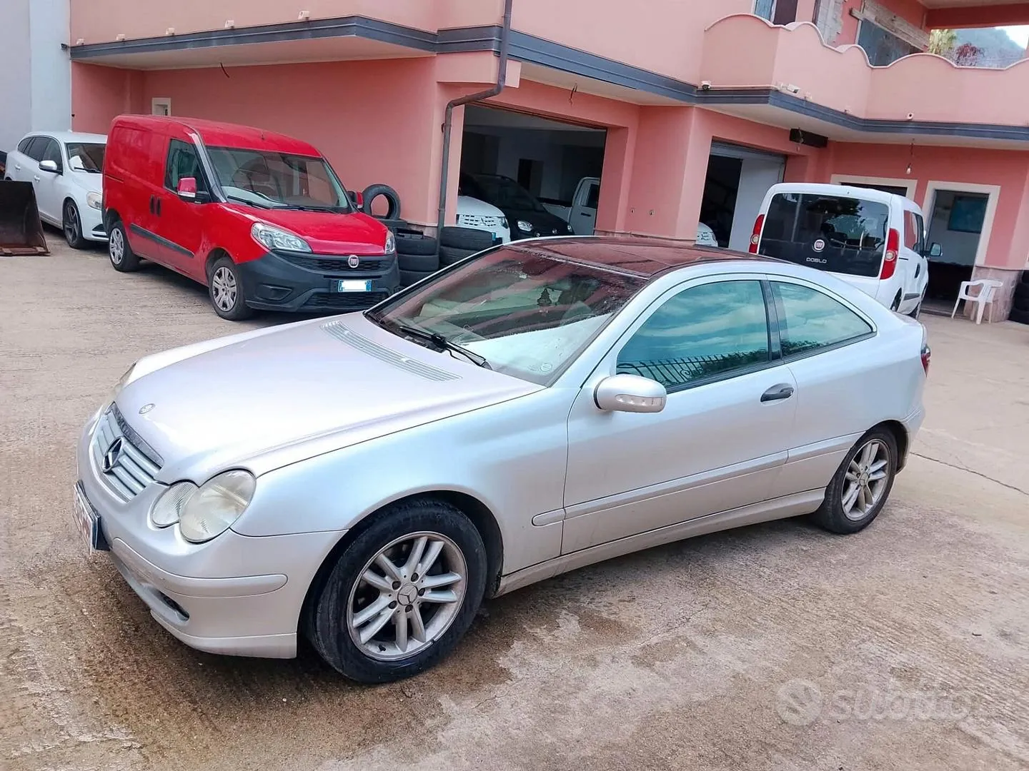 Mercedes-Benz C-Class 2002 photo 4