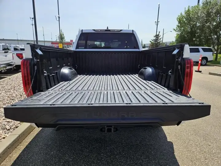Toyota Tundra 2025 photo 5