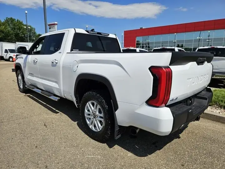 Toyota Tundra 2025 photo 3