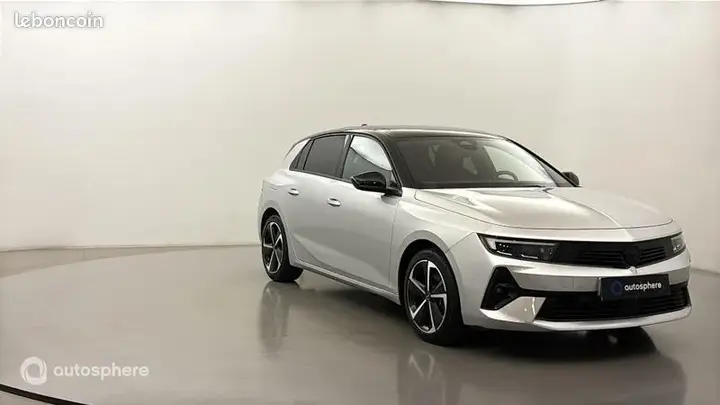 Opel Astra 2024 photo 3