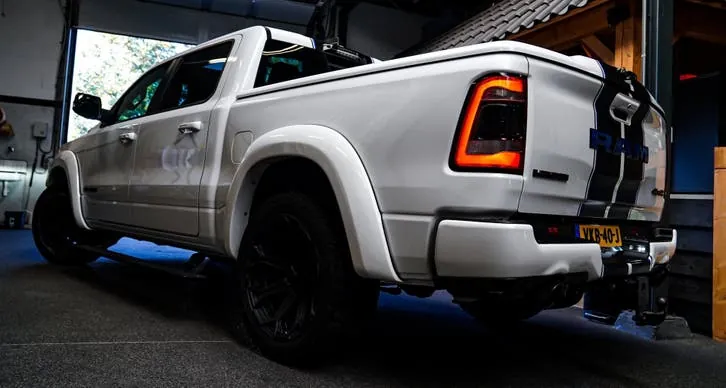 Dodge Ram 1500 2021 photo 2