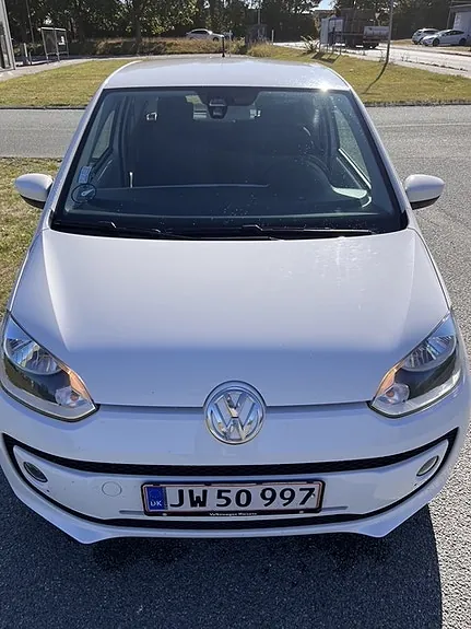 Volkswagen Up 2013 photo 2