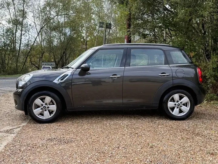 Mini Countryman 2016 photo 2