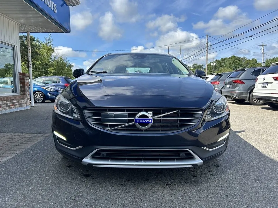 Volvo V60 2017 photo 2