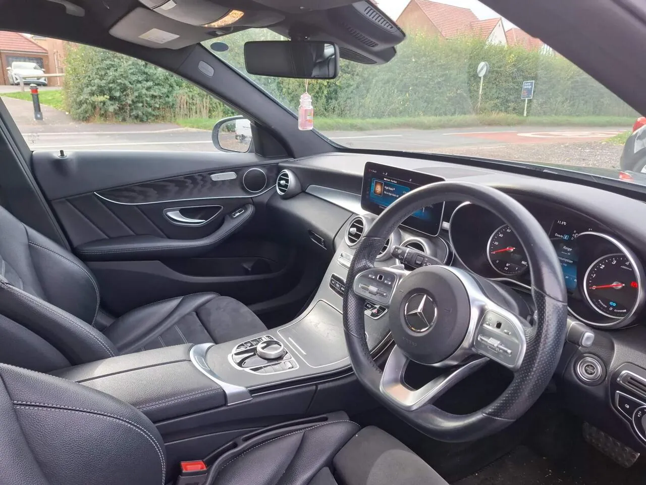 Mercedes-Benz C-Class 2019 photo 5