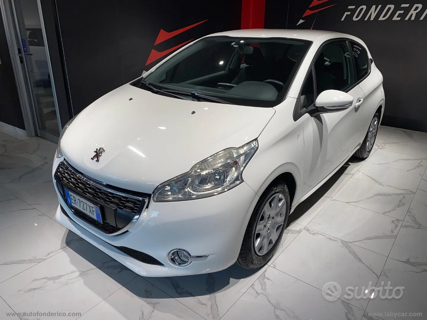 Peugeot 208 2013 photo 2