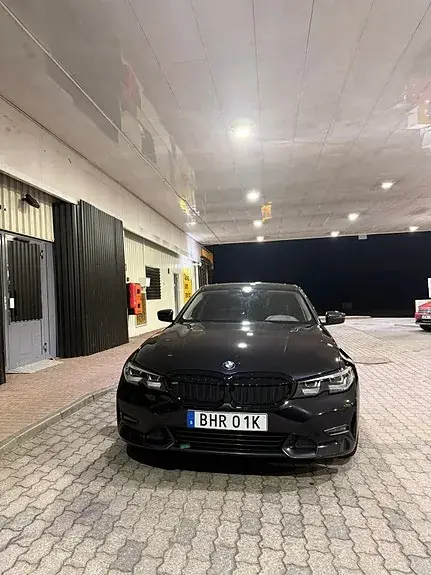 BMW 330E 2021 photo 2