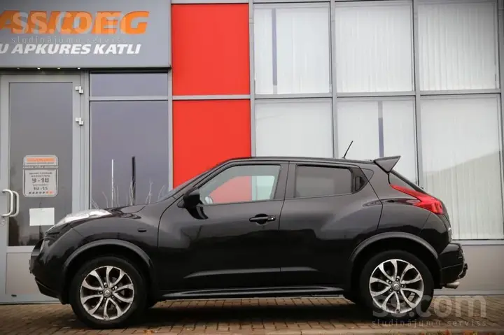 Nissan Juke 2013 photo 2