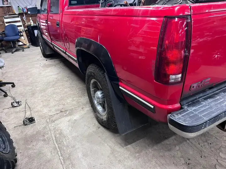 GMC Sierra 2000 photo 3