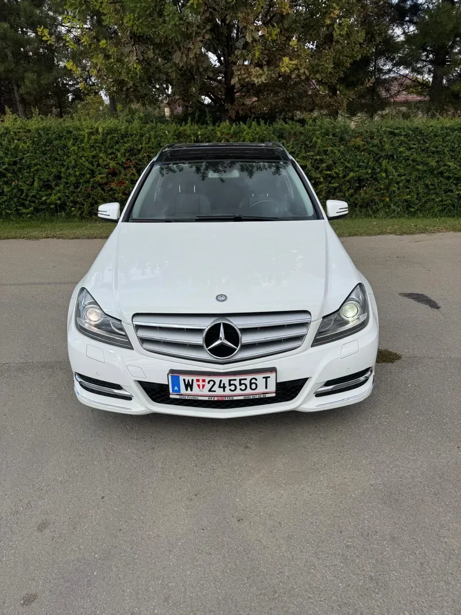 Mercedes-Benz C-Class 2014 photo 2