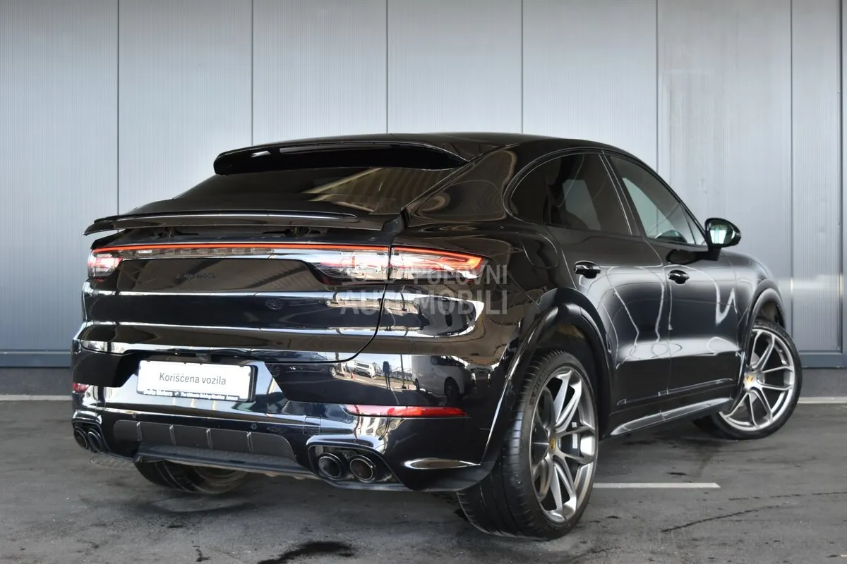 Porsche Cayenne 2021 photo 2