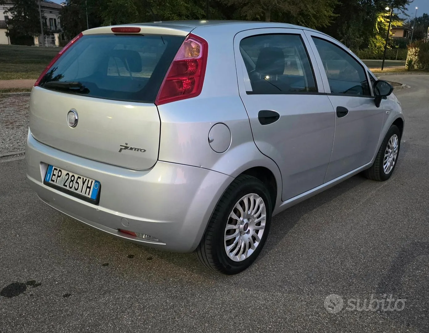 Fiat Grande Punto 2013 photo 4