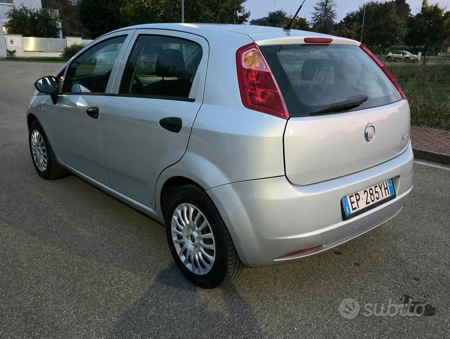 Fiat Grande Punto 2013 photo 3