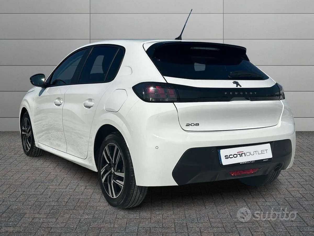 Peugeot 208 2023 photo 4