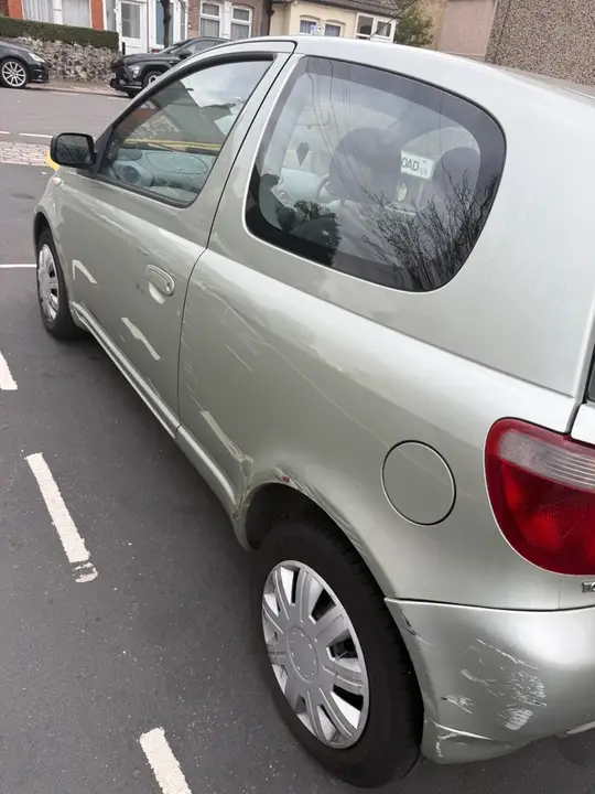 Toyota Yaris 2002 photo 4