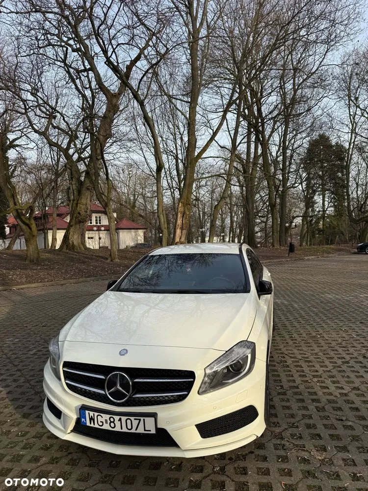 Mercedes-Benz A-Class 2015 photo 3