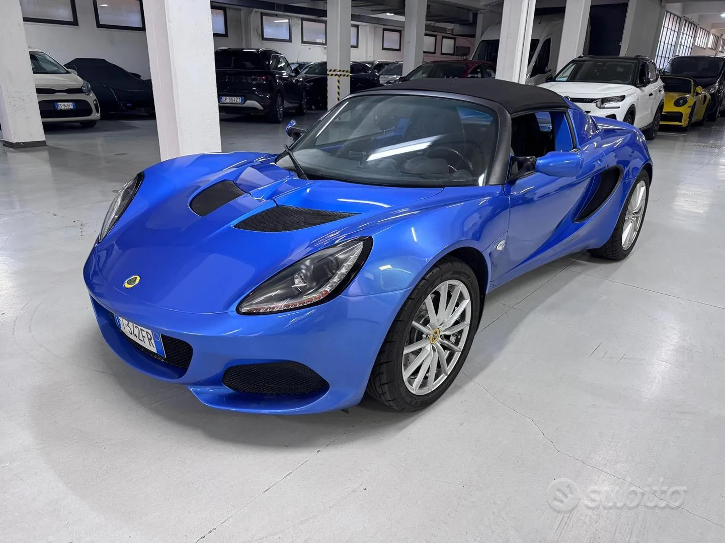 Lotus Elise 2017 photo 3