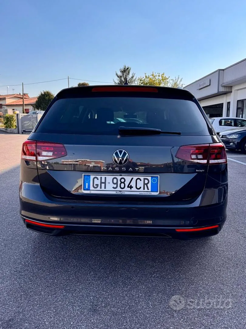 Volkswagen Passat 2022 photo 3
