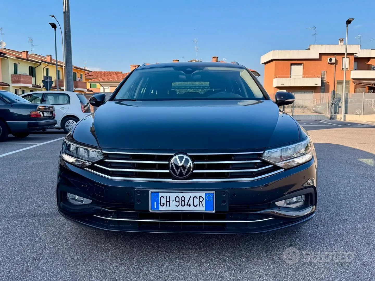 Volkswagen Passat 2022 photo 2