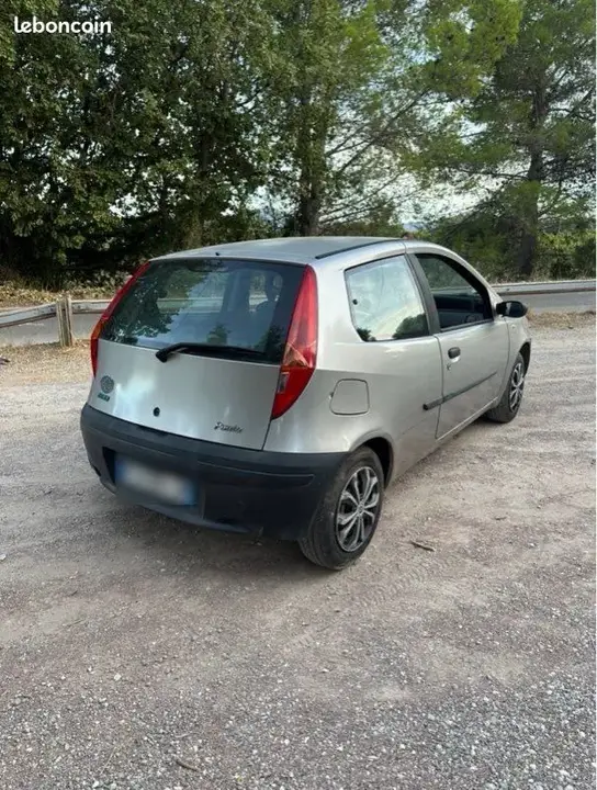 Fiat Punto 1999 photo 3