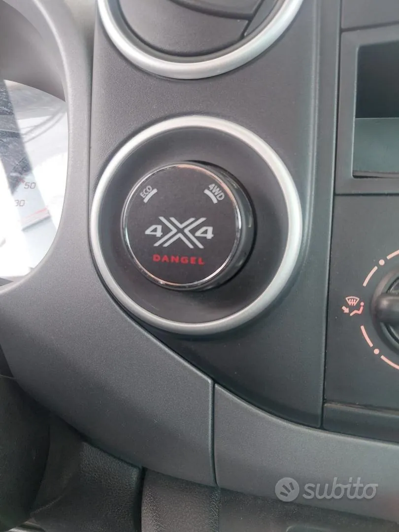 Peugeot Partner 2018 photo 2