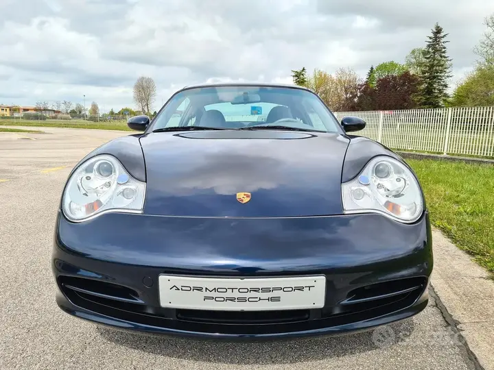 Porsche 911 2004 photo 2