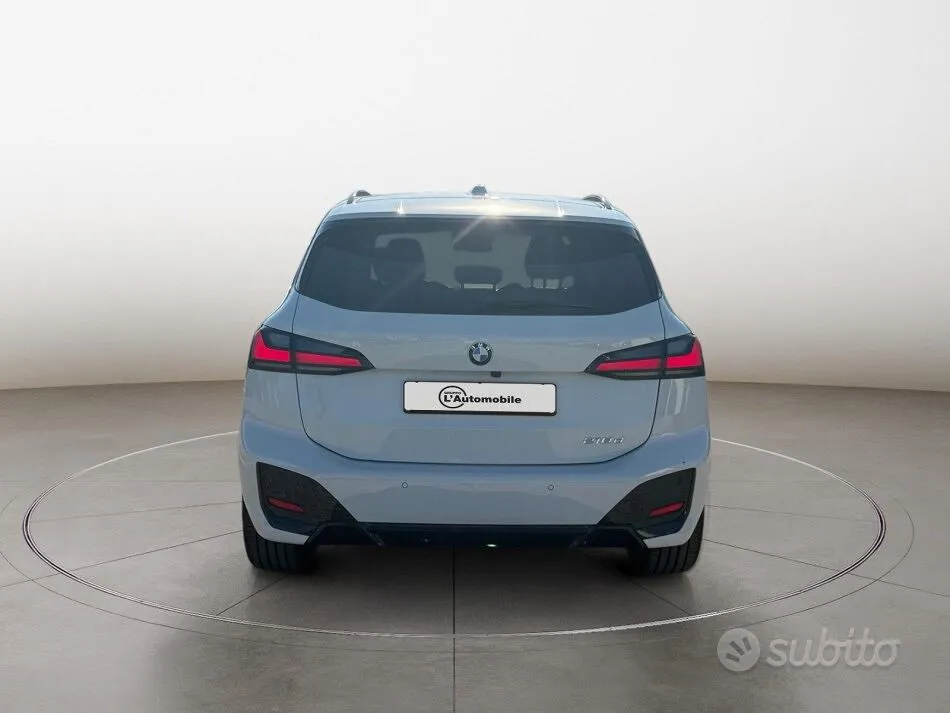 BMW 218D Active Tourer 2026 photo 4