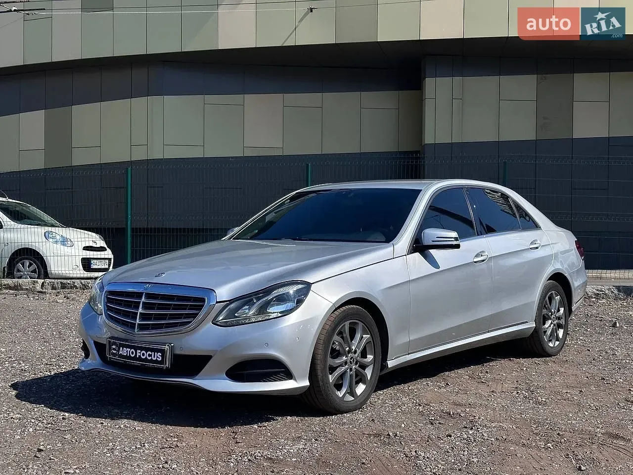 Mercedes-Benz E-Class 2015 photo 4