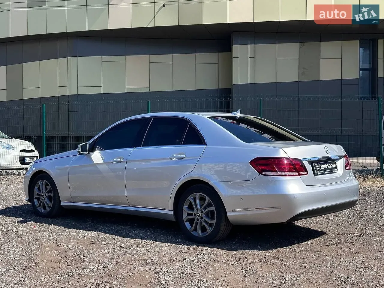 Mercedes-Benz E-Class 2015 photo 5