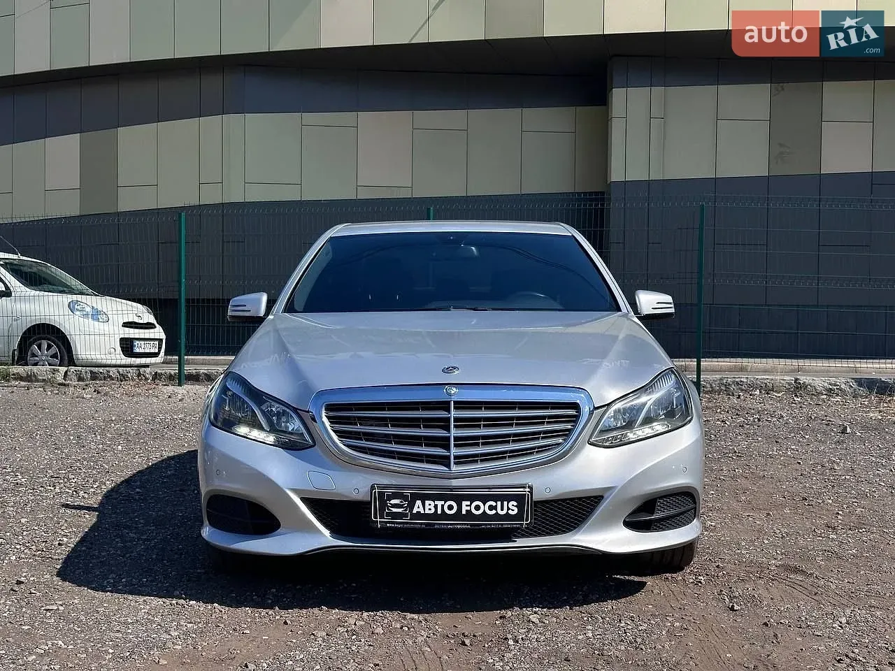 Mercedes-Benz E-Class 2015 photo 3