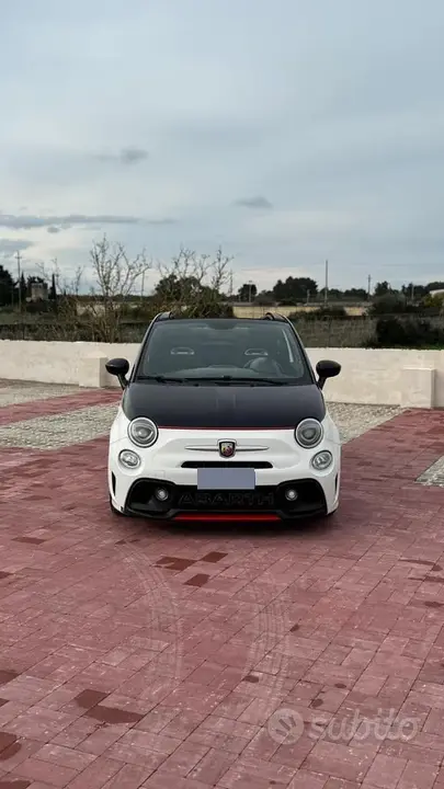 Abarth 595 2012 photo 4
