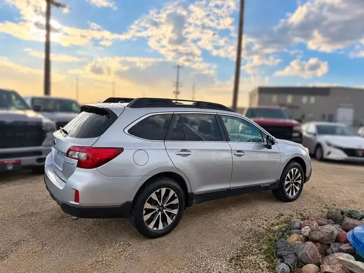 Subaru Outback 2016 photo 4