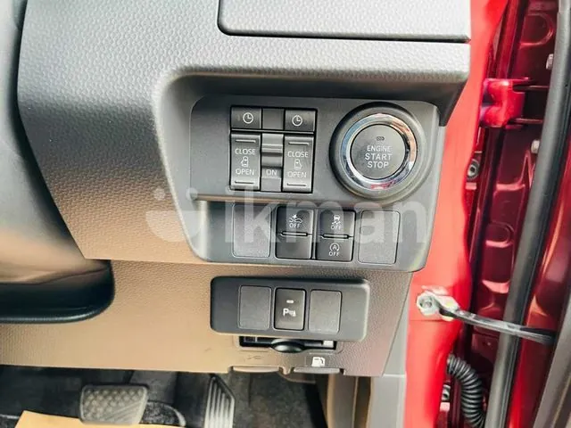Toyota Roomy 2025 photo 3